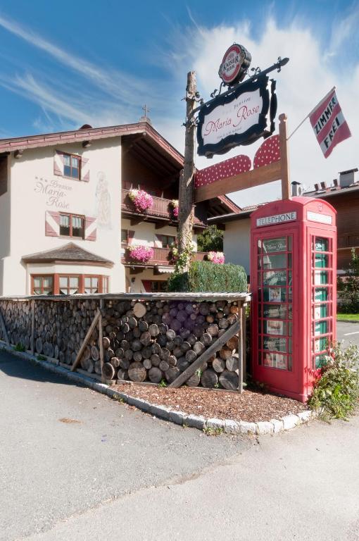 Pension Maria Rose Kirchberg in Tirol Eksteriør billede